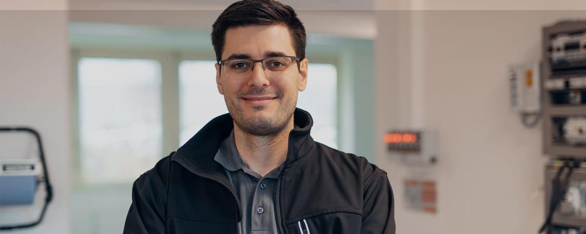 header_mann_portrait.jpg